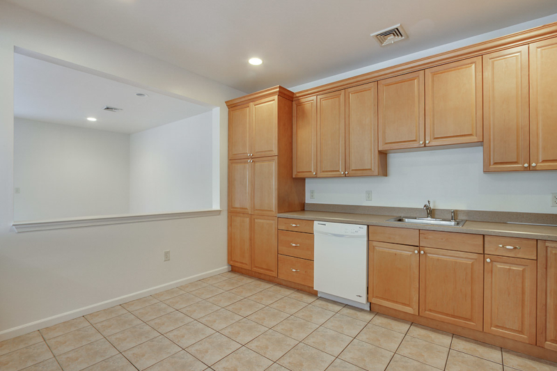 Glenmont Commons - Residential Lease