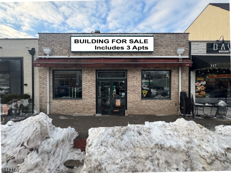 In the center of Watchung Plaza surrounded by a desirable residential neighborhood convenient to shopping, dining and NYC commute. This is a commuter's delight. The accessibility and charm of this area results in stable tenants and low vacancy for both residential and retail units. Apartment #1 has LR, BR, newer EIK, newer bath with shower. Apartment #2 is LR,BR, new EIK, newer bath with shower. Apartment #3 is a 3 room studio efficiency, One room has a refrigerator and sink, no cooking. Appliances provided. There is parking on Watchung Ave and a municipal parking lot behind the building.
