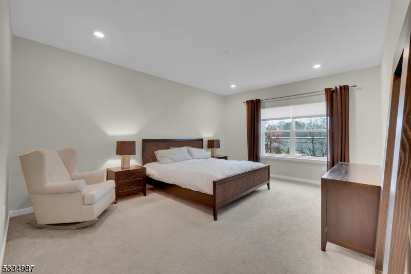 The Collection / Morristown - Residential Lease