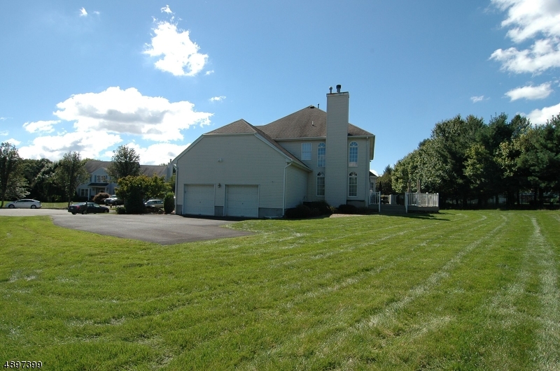 POETS PEAK - Residential