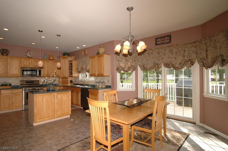 POETS PEAK - Residential