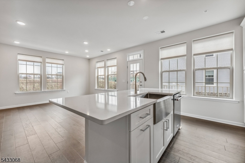 Somerville Station - Residential Lease