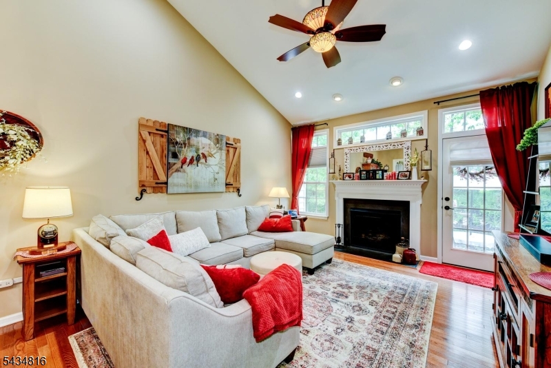 Hearthstone of Hillsborough - Residential