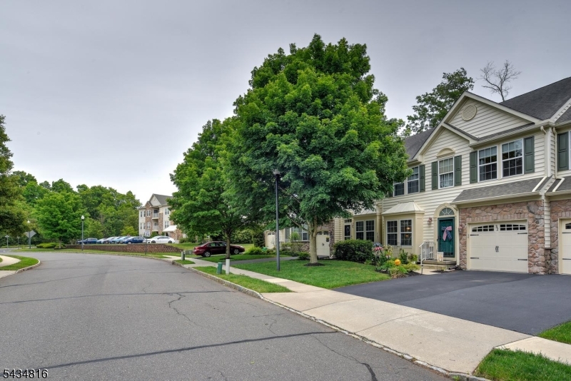 Hearthstone of Hillsborough - Residential