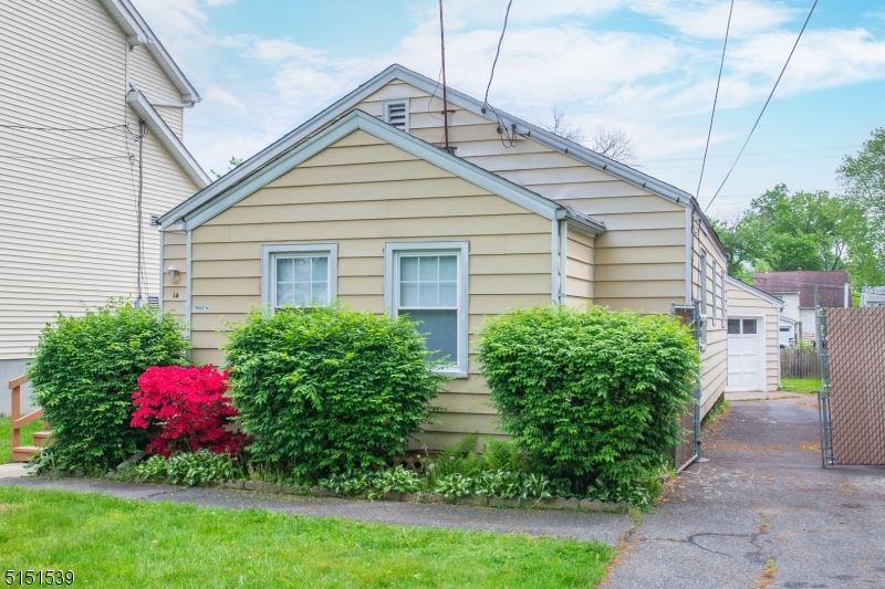 Lake Hiawatha - Residential