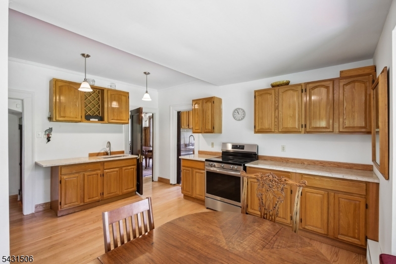 TUXEDO PARK - Residential