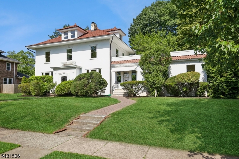 TUXEDO PARK - Residential