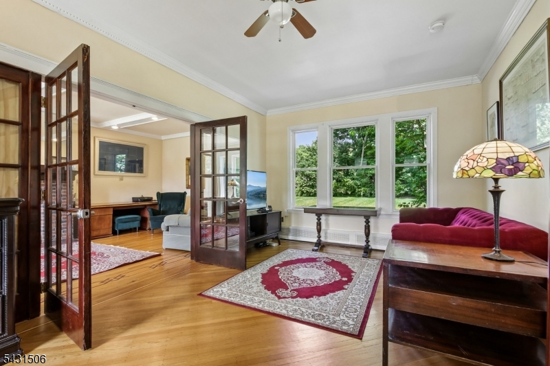 TUXEDO PARK - Residential