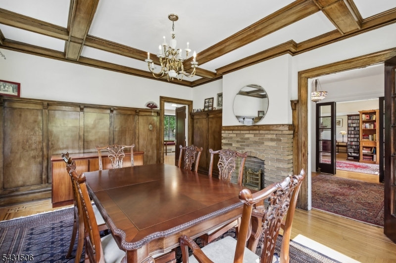 TUXEDO PARK - Residential