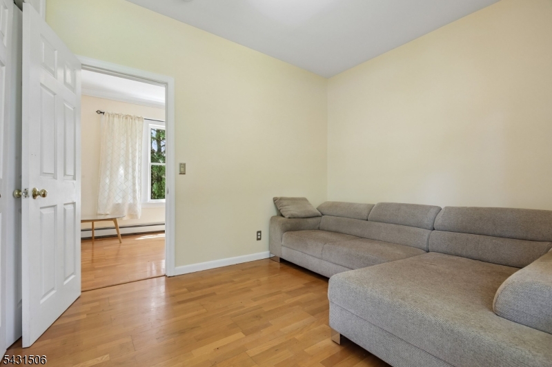 TUXEDO PARK - Residential