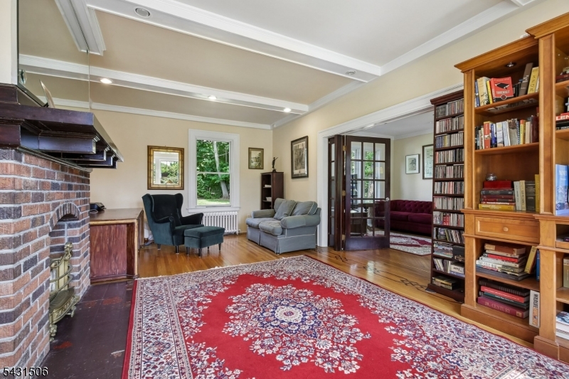 TUXEDO PARK - Residential