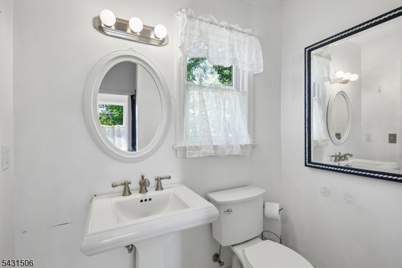 TUXEDO PARK - Residential