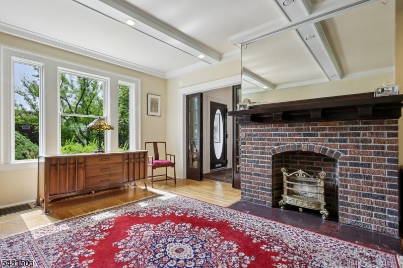 TUXEDO PARK - Residential
