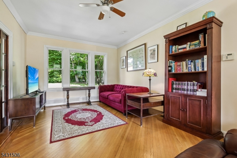 TUXEDO PARK - Residential