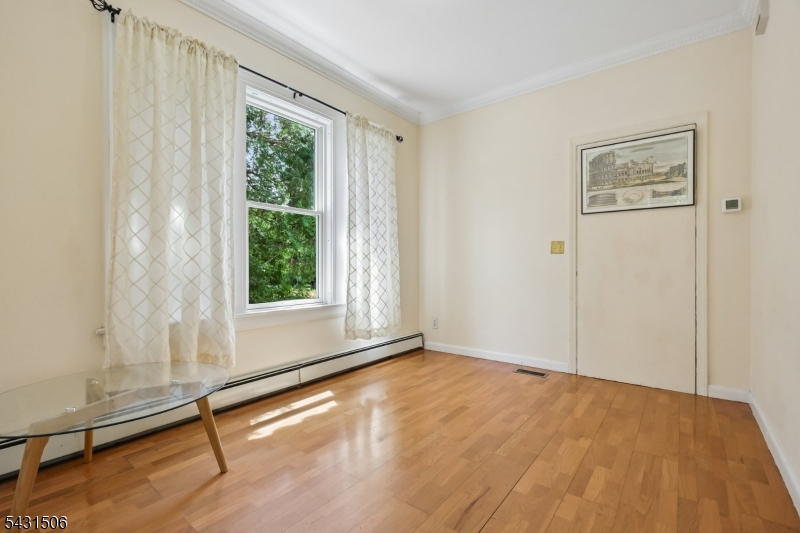 TUXEDO PARK - Residential