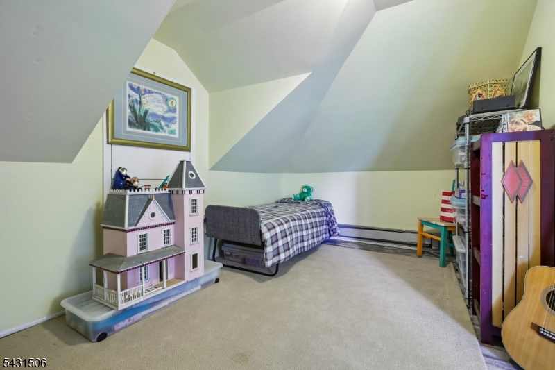 TUXEDO PARK - Residential