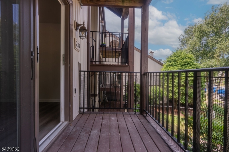 Condo - Residential