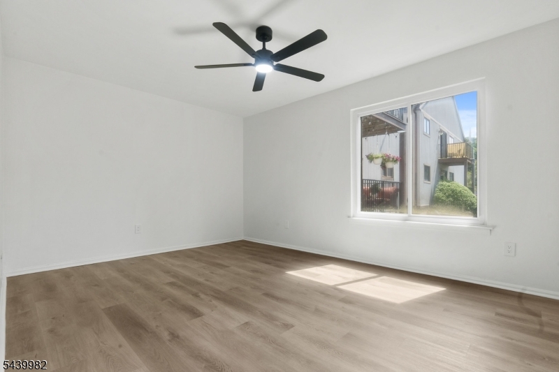 Condo - Residential