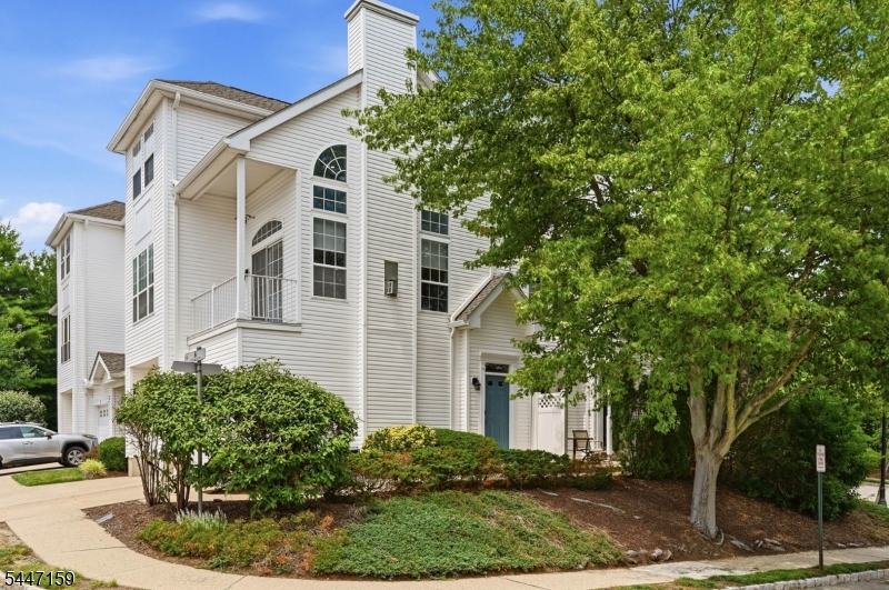 Rose Arbor - Residential