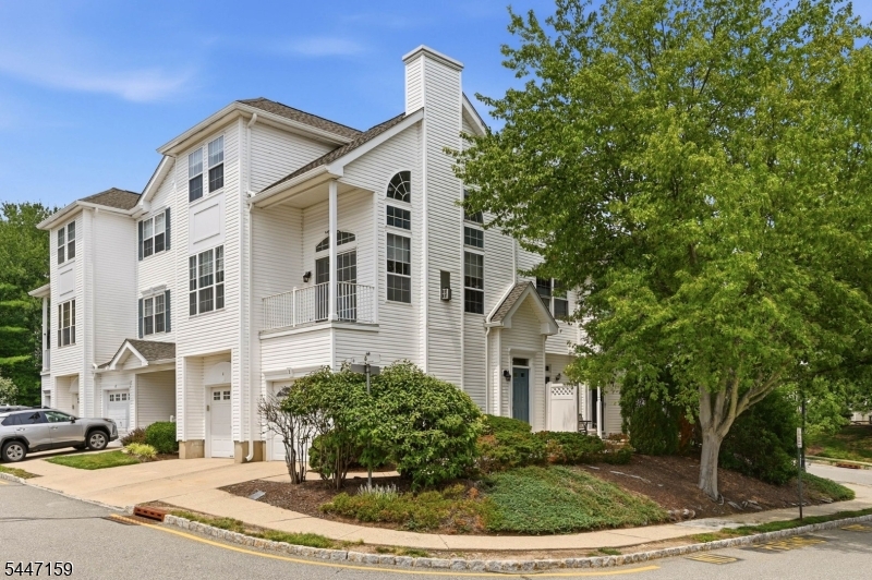 Rose Arbor - Residential