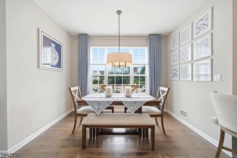 Rose Arbor - Residential