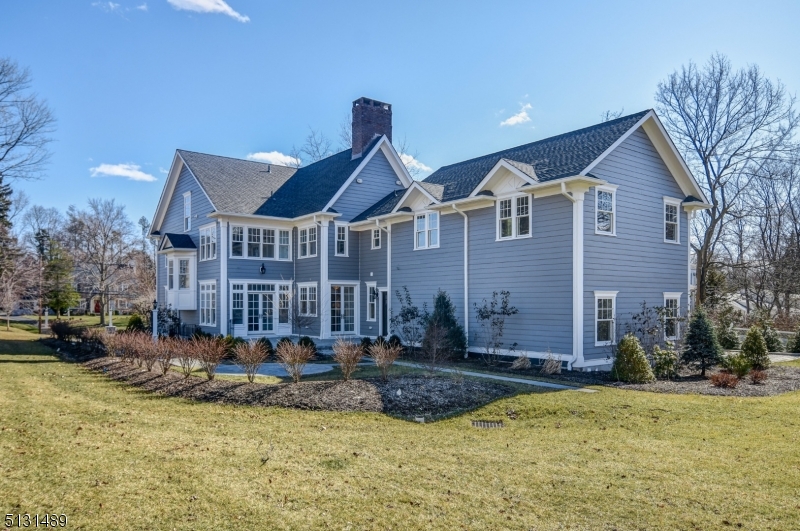 THE HILL - Residential