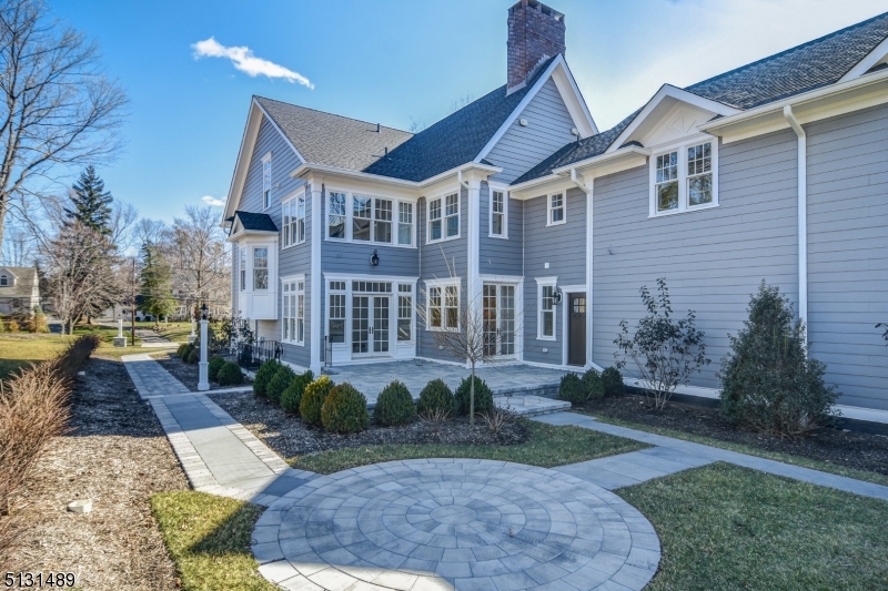 THE HILL - Residential