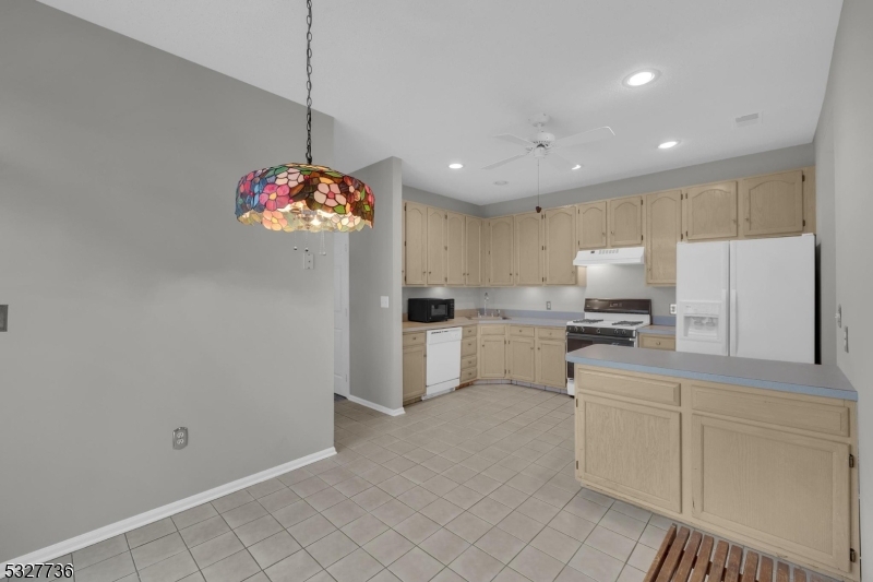 Rose Arbor - Residential