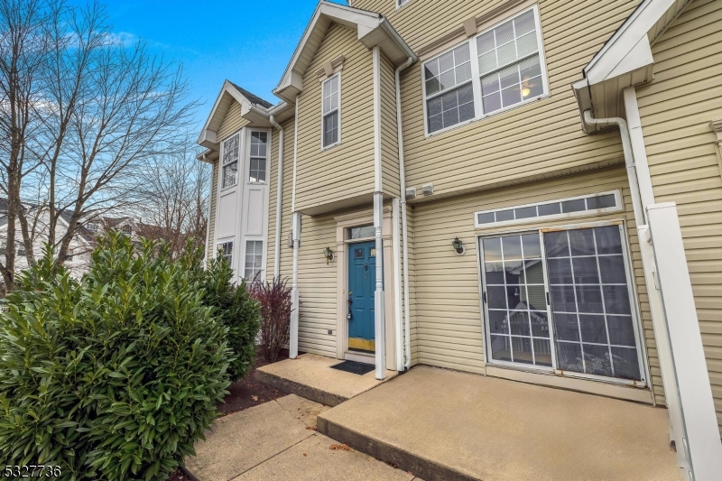 Rose Arbor - Residential
