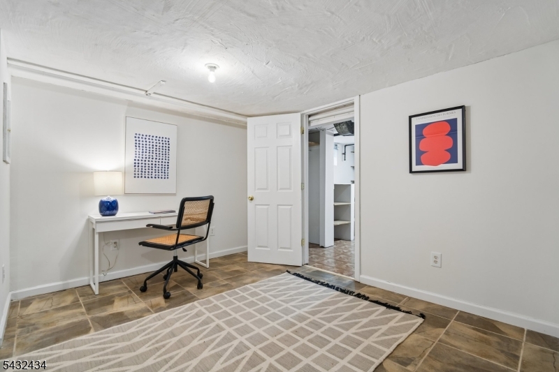 Oakview - Residential