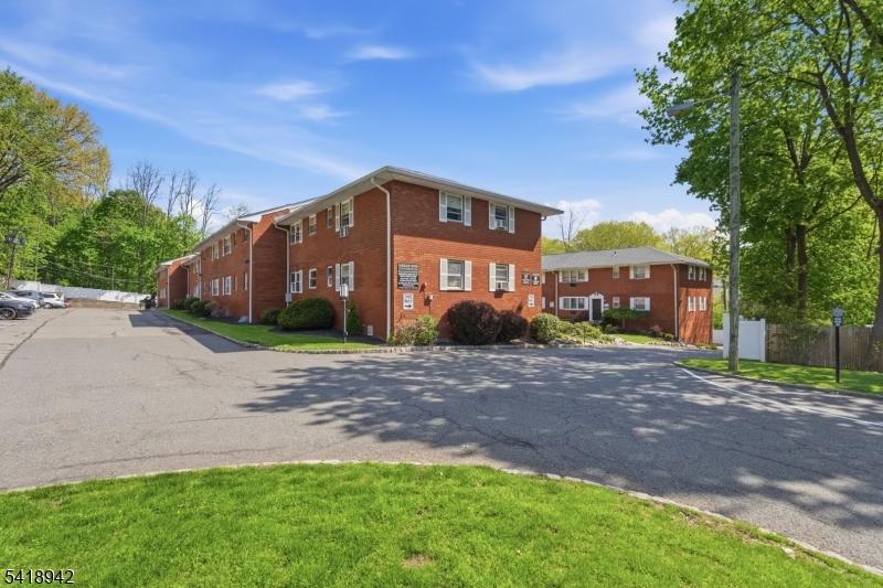 Carriage House - Residential