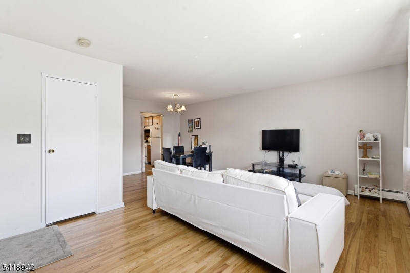 Carriage House - Residential