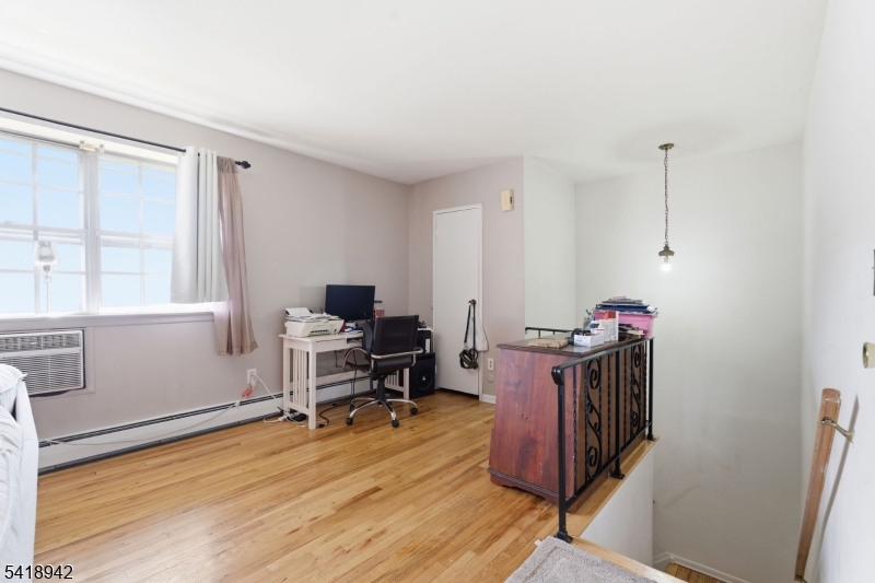 Carriage House - Residential