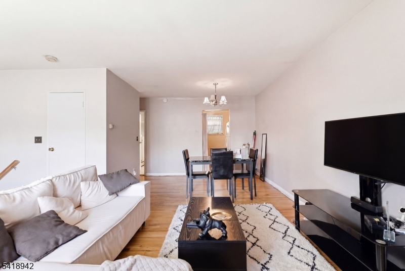 Carriage House - Residential