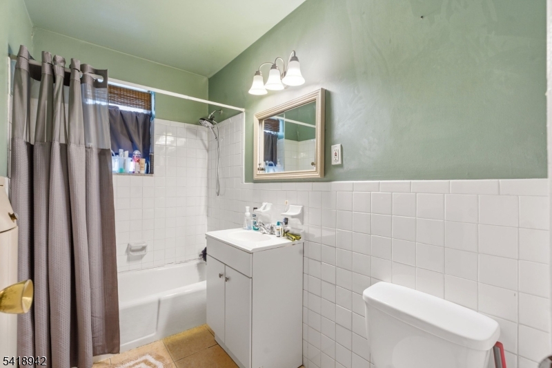 Carriage House - Residential