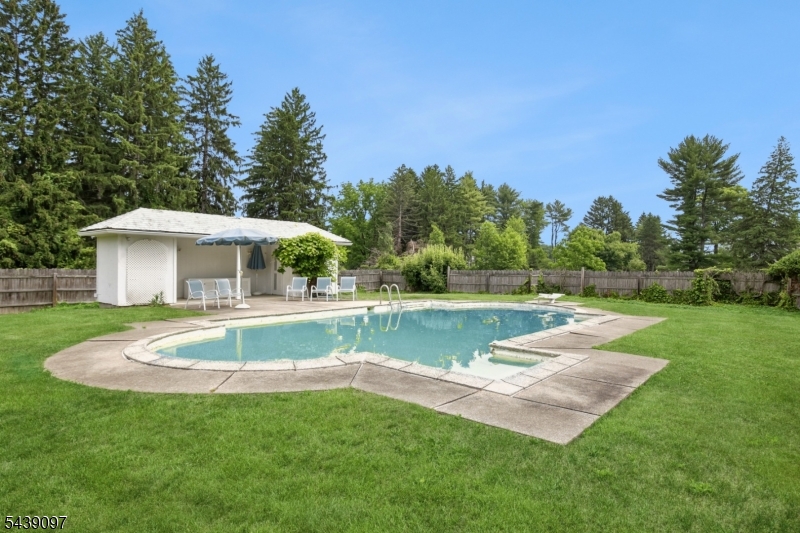 New Vernon - Residential