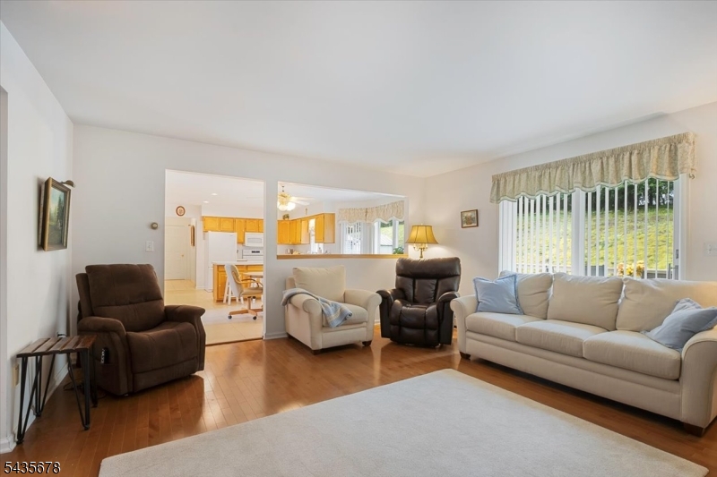 Towering Oaks - Residential