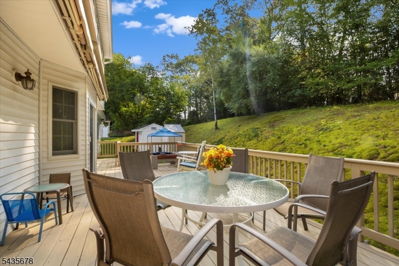 Towering Oaks - Residential