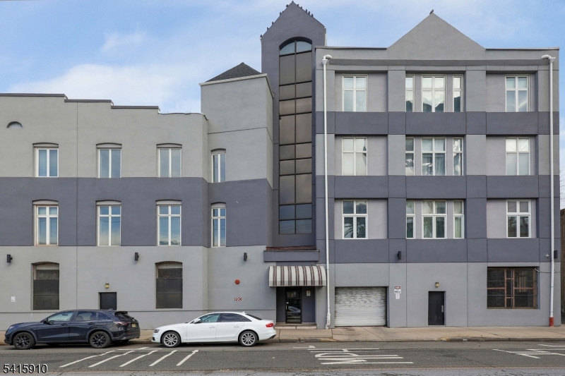 Bridge Tower - Residential