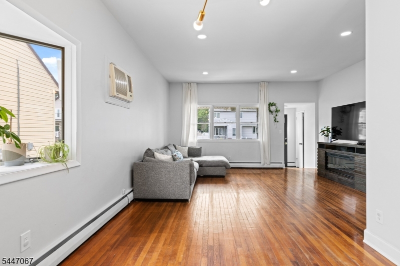 Menlon Park Terrrace - Residential