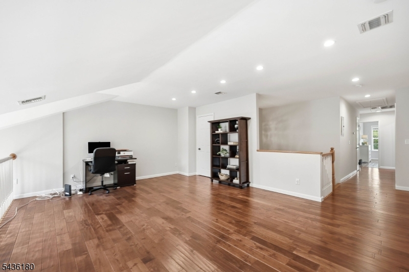 Riverwalk - Residential