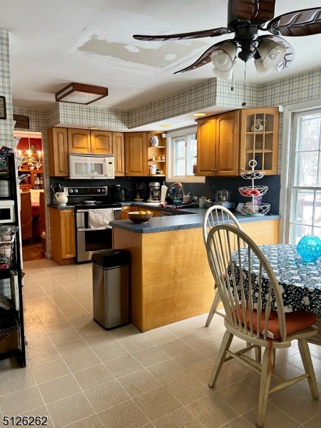 Country Club Estates - Residential