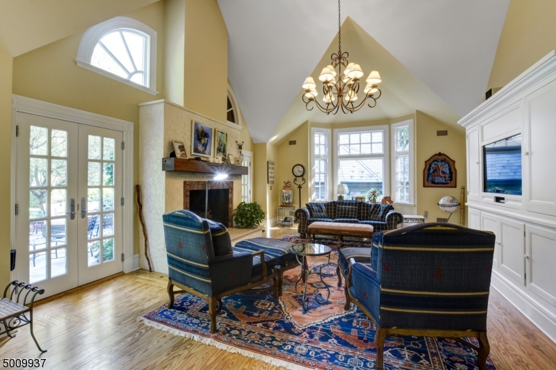 Old Short Hills - Residential