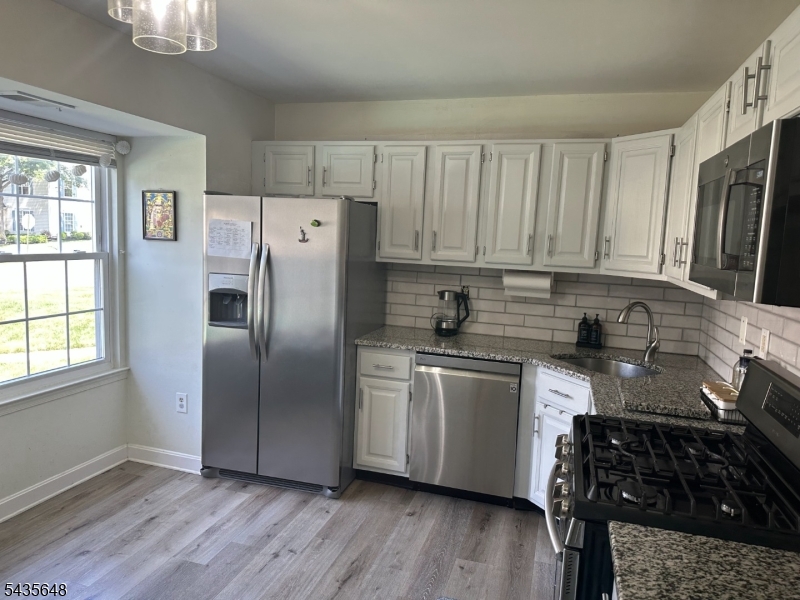 Governors Pointe - Residential