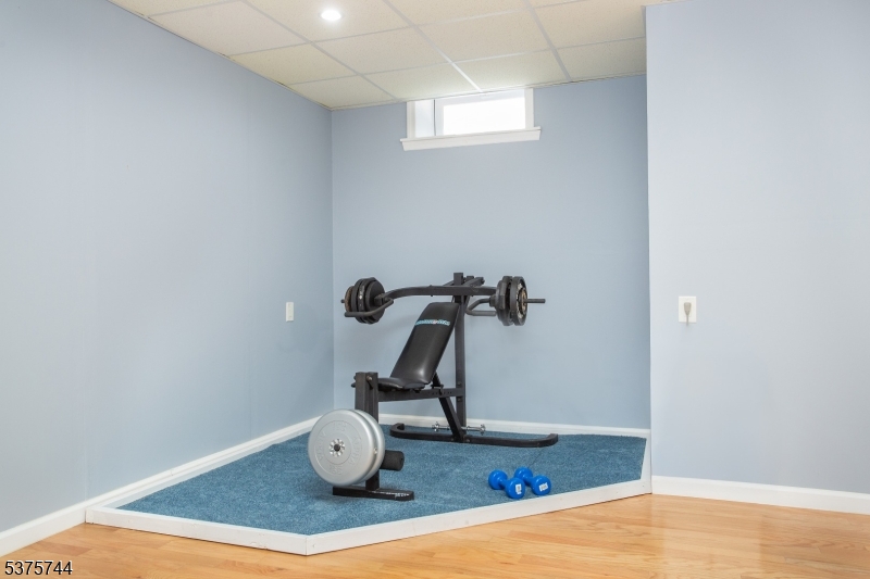 Mazdabrook - Residential Lease