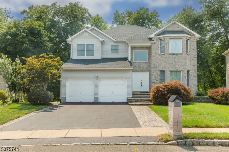 Mazdabrook - Residential Lease