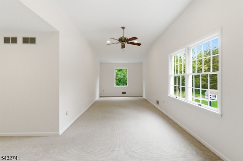 DEER POINT RUN - Residential