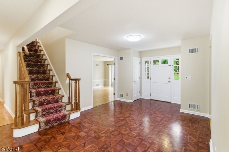 DEER POINT RUN - Residential
