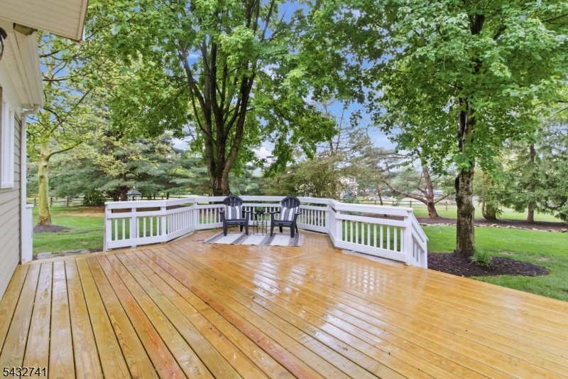 DEER POINT RUN - Residential