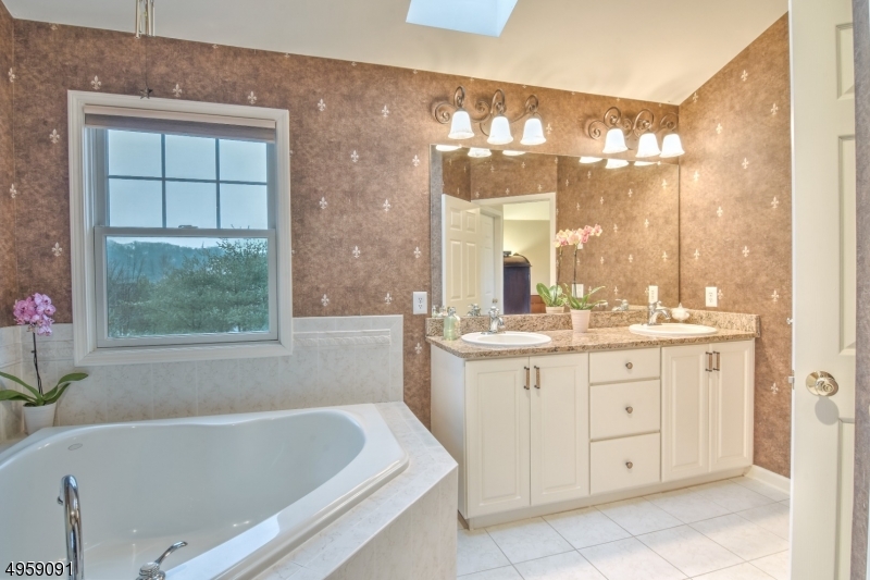 Lakeshore Village - Residential